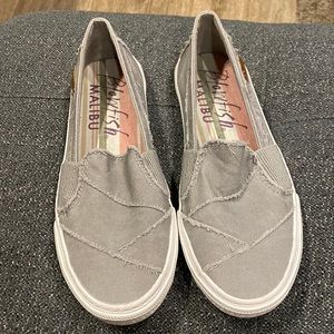 Blowfish casual boat slip on shoes 8.5
